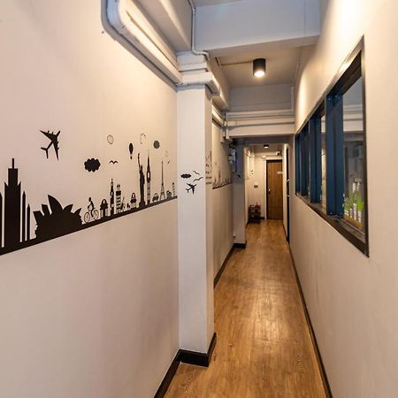 Snoozzze Hostel ใกล้รถไฟฟ้า ย่านบางรัก (Adults Only) Bangkok Exterior foto