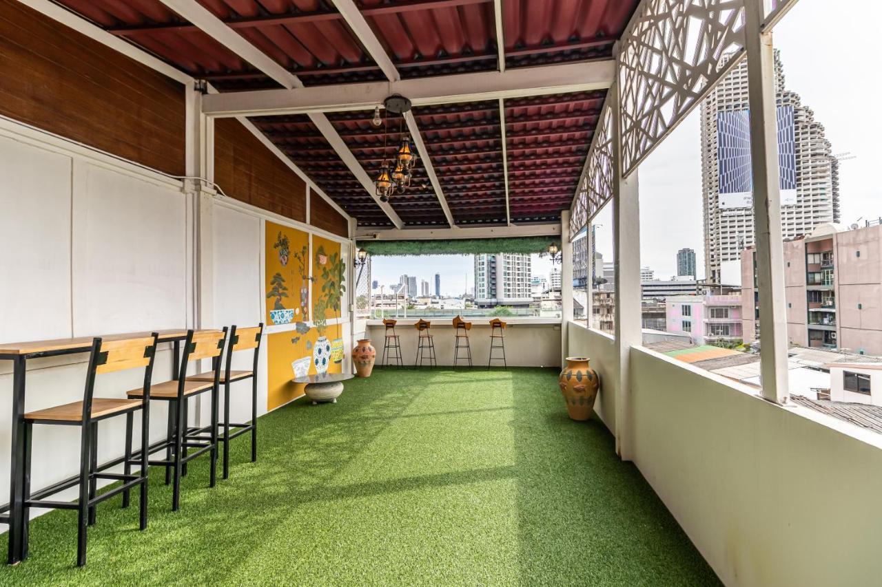 Snoozzze Hostel ใกล้รถไฟฟ้า ย่านบางรัก (Adults Only) Bangkok Exterior foto